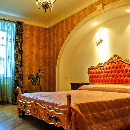 إلفيف Apartment Na Rynok Square المظهر الخارجي الصورة