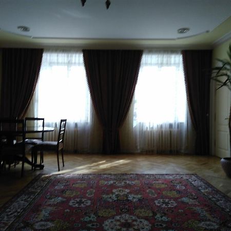 إلفيف Apartment Na Rynok Square المظهر الخارجي الصورة